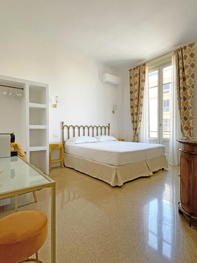 Isola - Smart Aparthotel Messina Eksteriør bilde